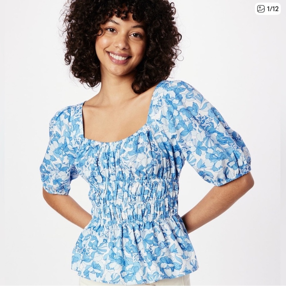 Host Pick! GAP Floral Peplum Top, Size L, Blue and White, Puff Sleeves